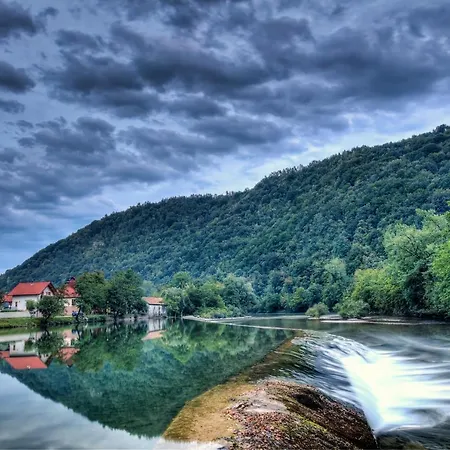 Madronic Family Estate - Kolpa River