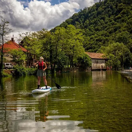 Madronic Family Estate - Kolpa River Pensjonat Stari Trg ob Kolpi