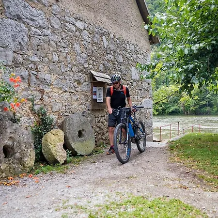 Madronic Family Estate - Kolpa River Maison d'hôtes Stari Trg ob Kolpi