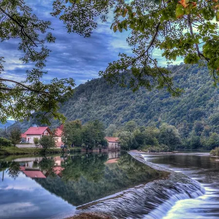 Madronic Family Estate - Kolpa River