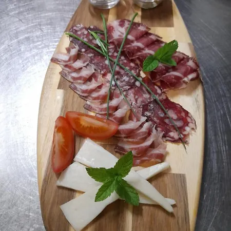 Madronic Family Estate - Kolpa River 3* Stari Trg ob Kolpi