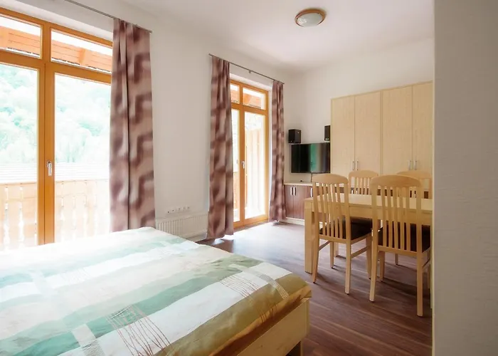 Madronic Family Estate - Kolpa River 3*