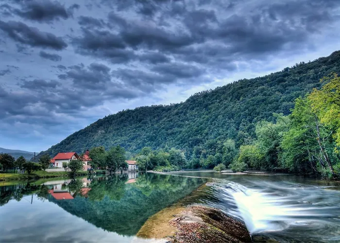 Madronic Family Estate - Kolpa River
