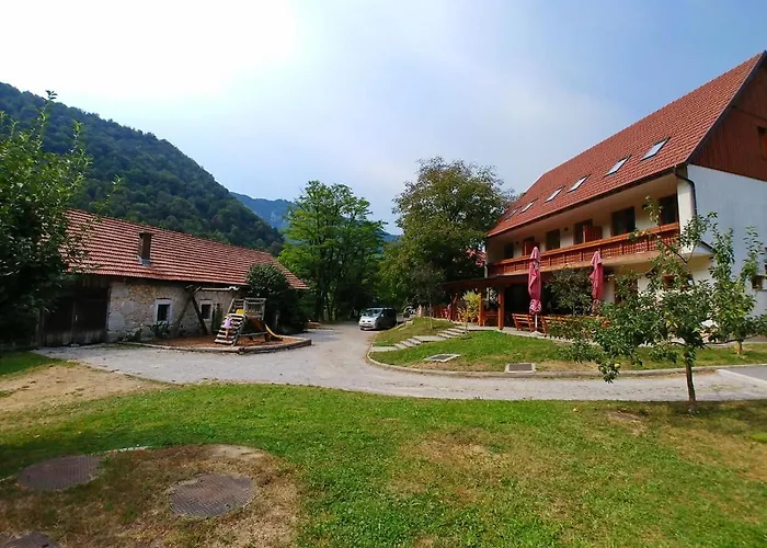 Madronic Family Estate - Kolpa River 3* Stari Trg ob Kolpi