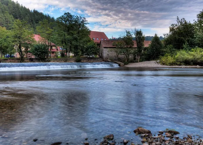 Gasthuis Madronic Family Estate - Kolpa River 3*
