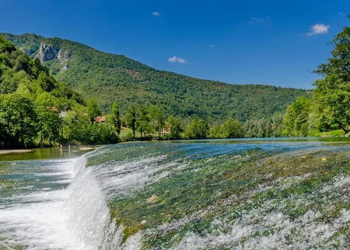 Madronic Family Estate - Kolpa River 3* Stari Trg ob Kolpi